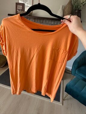 Max Studio Orange Short Sleeve Crewneck Pocket Tee